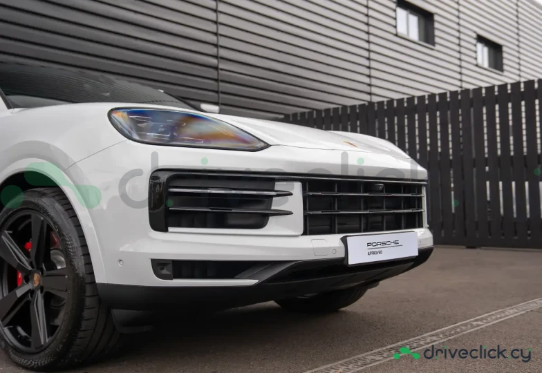 Porsche Cayenne Coupe Белый