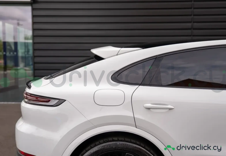 Porsche Cayenne Coupe Белый