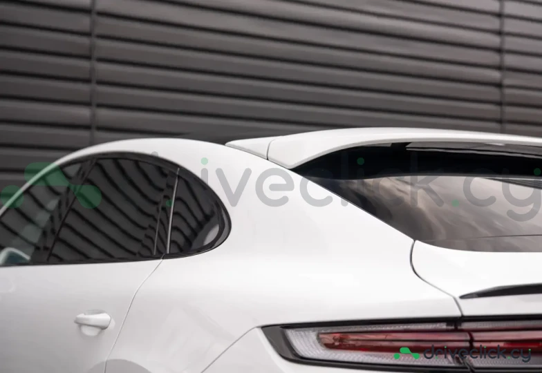 Porsche Cayenne Coupe Белый