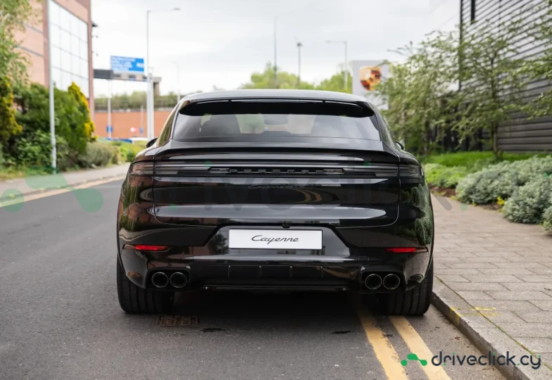 Porsche Cayenne Coupe Черный