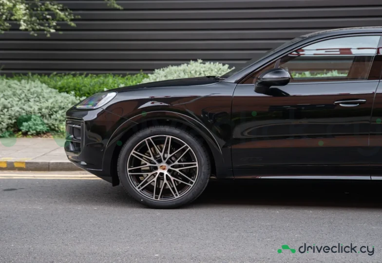 Porsche Cayenne Coupe Черный