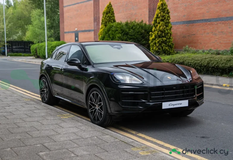 Porsche Cayenne Coupe Черный