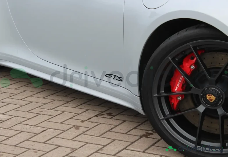 Porsche 911 Белый