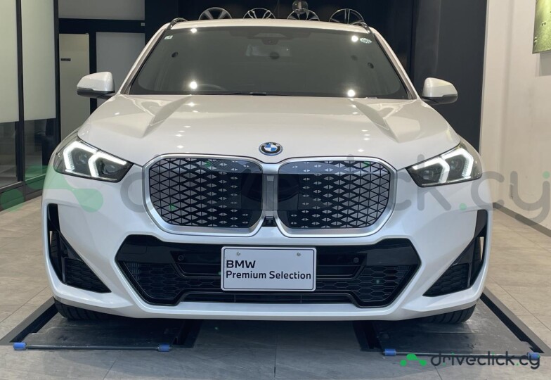 BMW iX1 White