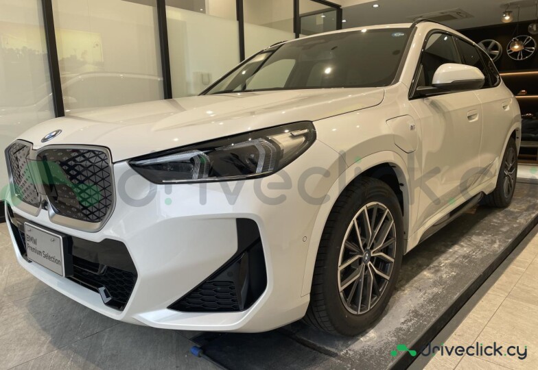 BMW iX1 White