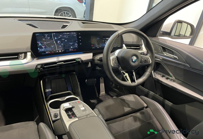 BMW iX1 White