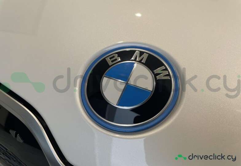 BMW iX1 White