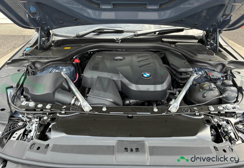 BMW 5 series Blue