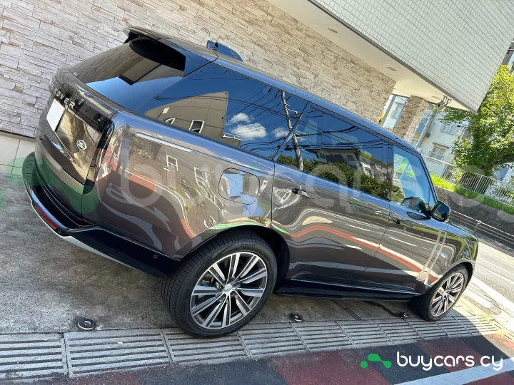 Land Rover Range Rover Grey