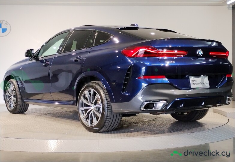 BMW X6 Blue
