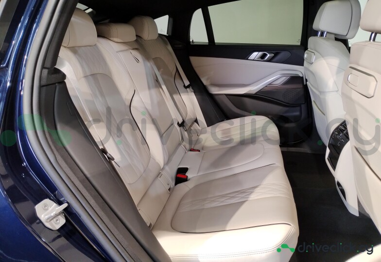 BMW X6 Blue