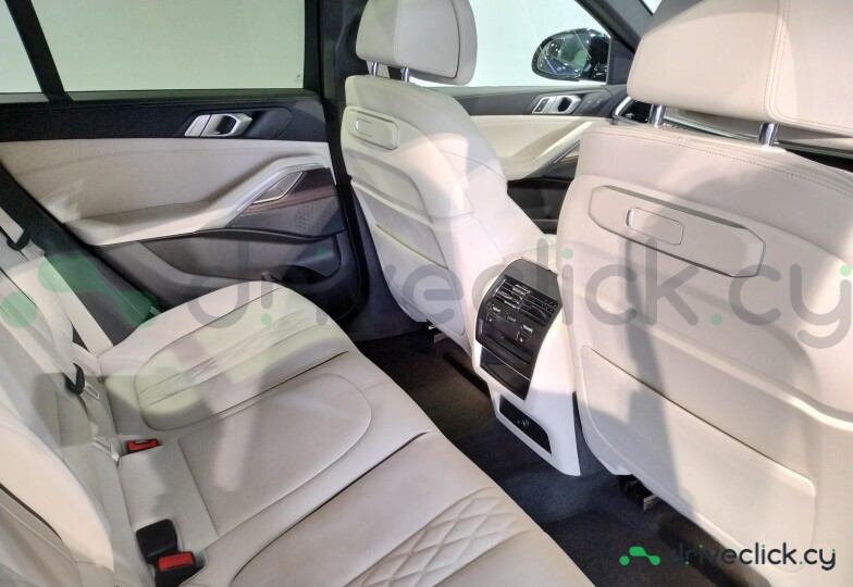 BMW X6 Blue