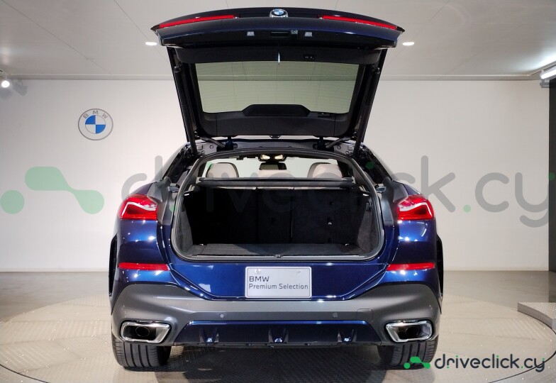 BMW X6 Blue