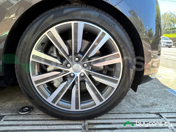 Land Rover Range Rover Grey