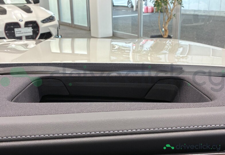 BMW 7 series White