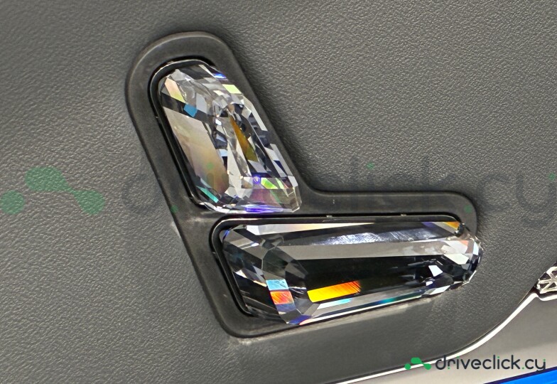 BMW 7 series White