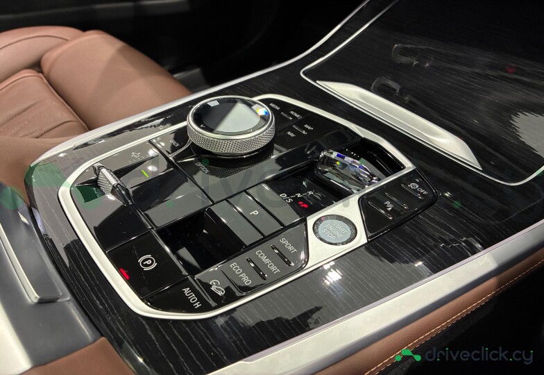 BMW X7 Black
