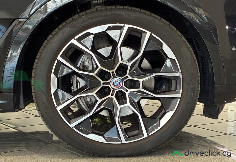 BMW X7 Black