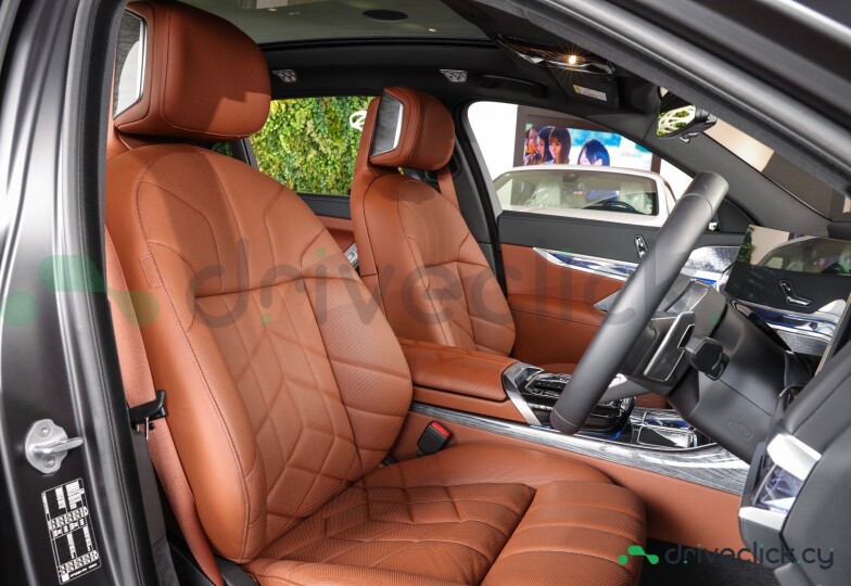 BMW 7 series Grey