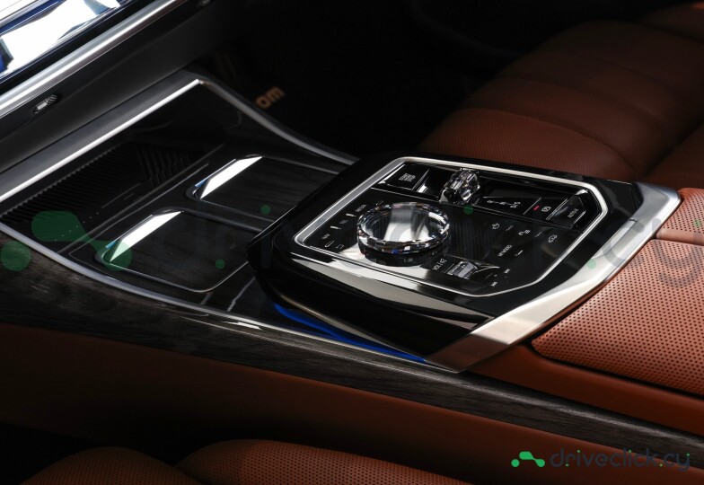BMW 7 series Grey