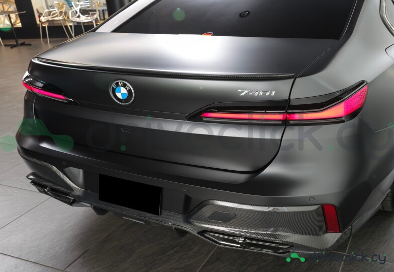 BMW 7 series Grey