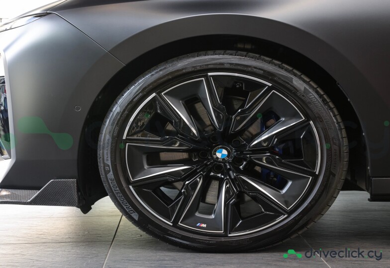BMW 7 series Grey