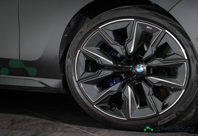 BMW 7 series Grey