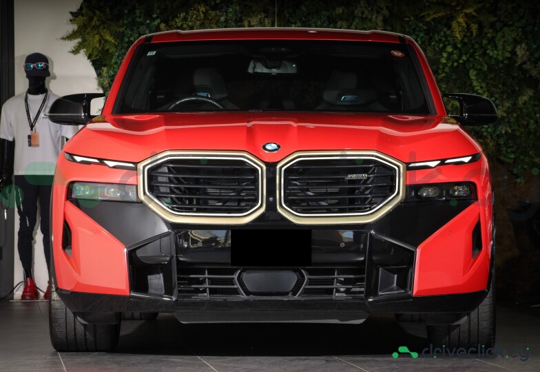 BMW XM Red
