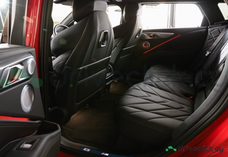 BMW XM Red