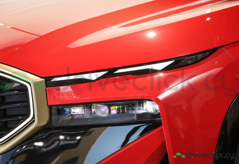 BMW XM Red