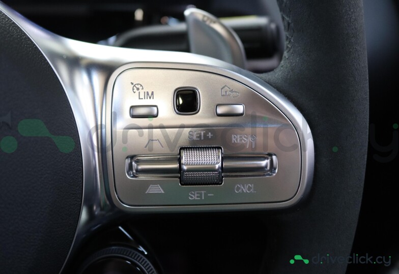 Mercedes GLA-class White