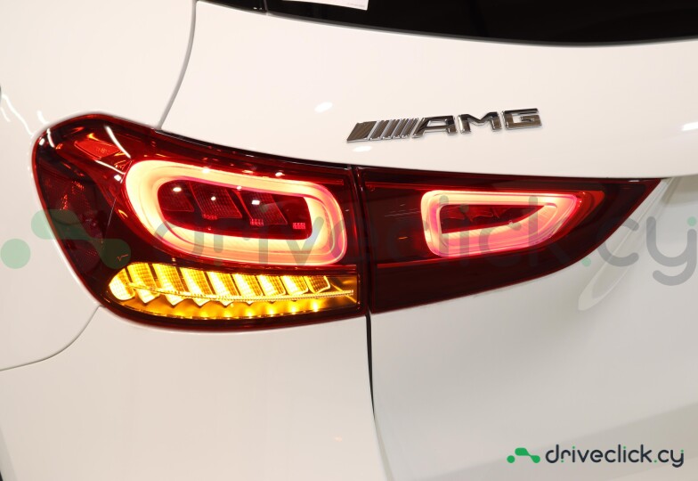 Mercedes GLA-class White