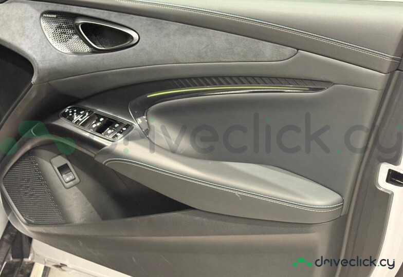 BYD Seal Белый