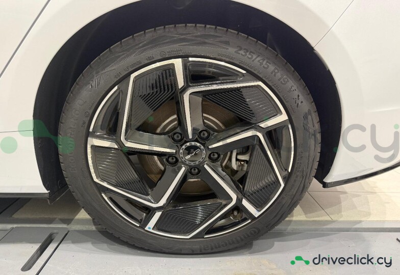 BYD Seal Белый