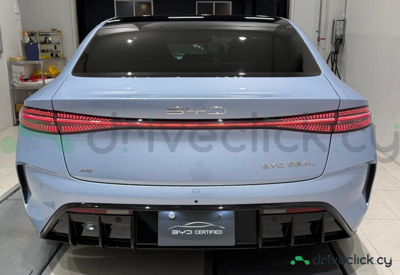 BYD Seal Синий