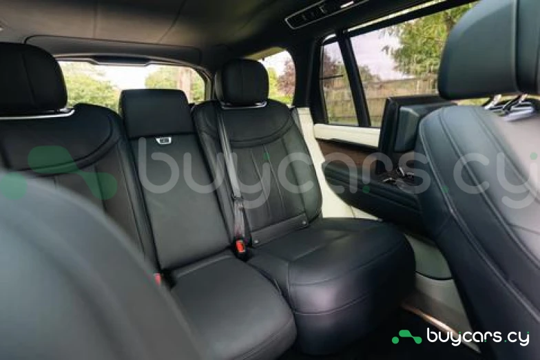 Land Rover Range Rover Серый