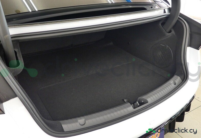 BYD Seal Белый