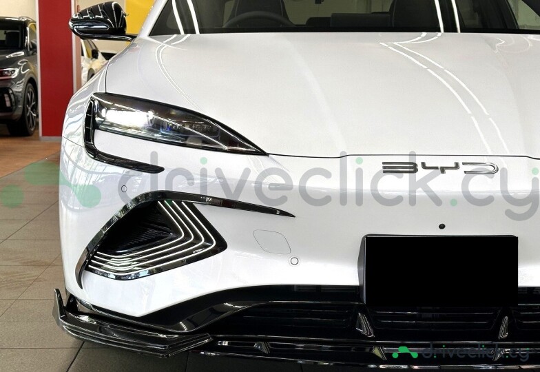 BYD Seal Белый