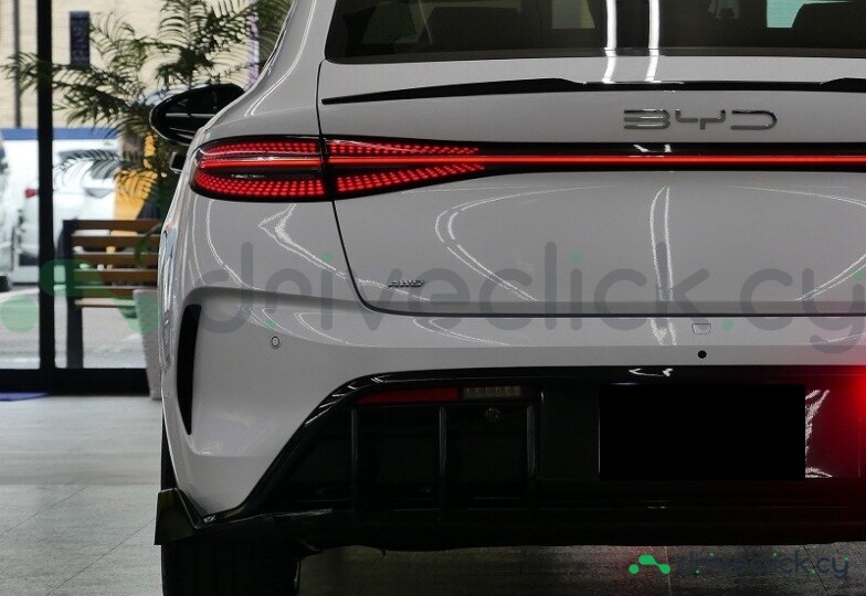 BYD Seal Белый