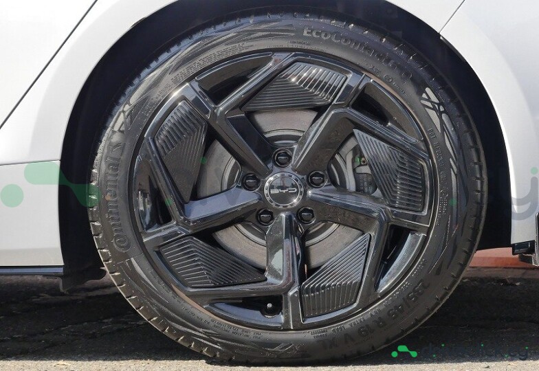 BYD Seal Белый