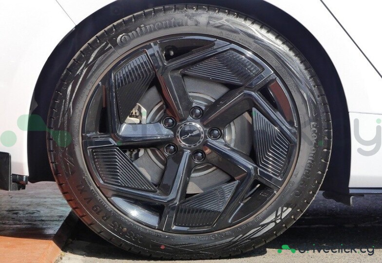 BYD Seal Белый