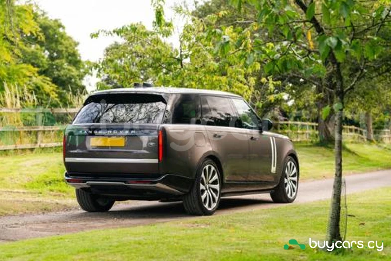 Land Rover Range Rover Серый