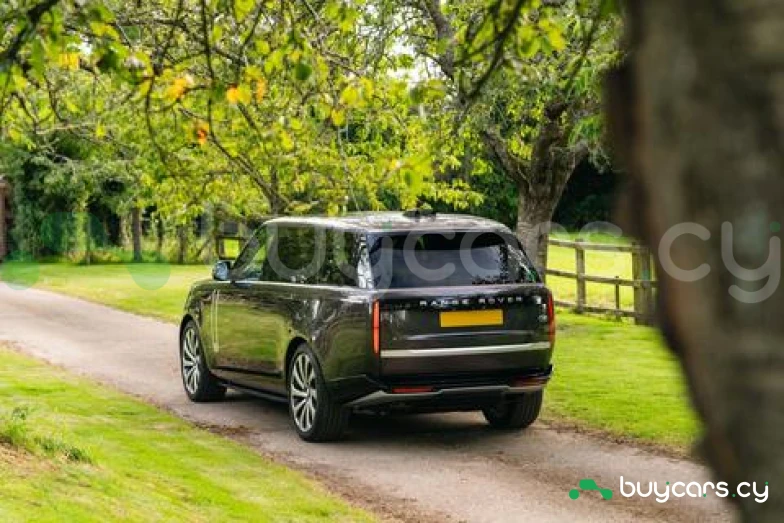 Land Rover Range Rover Серый