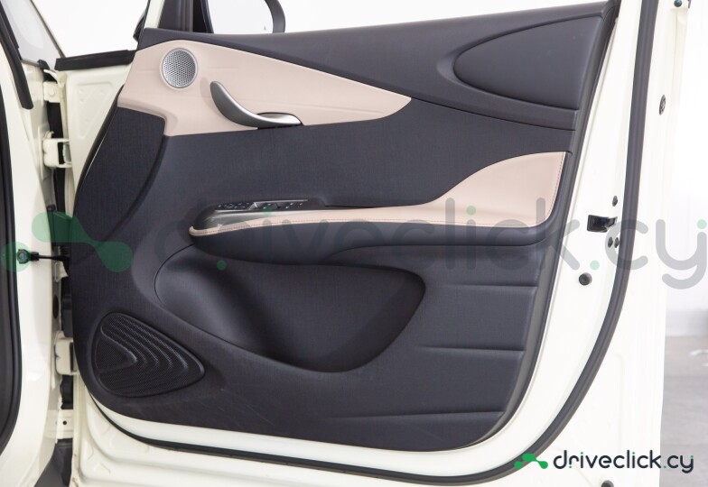 BYD Dolphin Белый