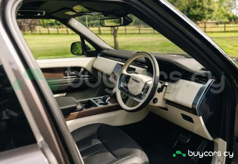 Land Rover Range Rover Серый