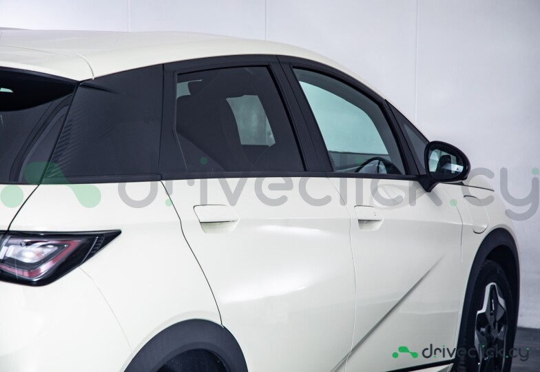 BYD Dolphin Белый
