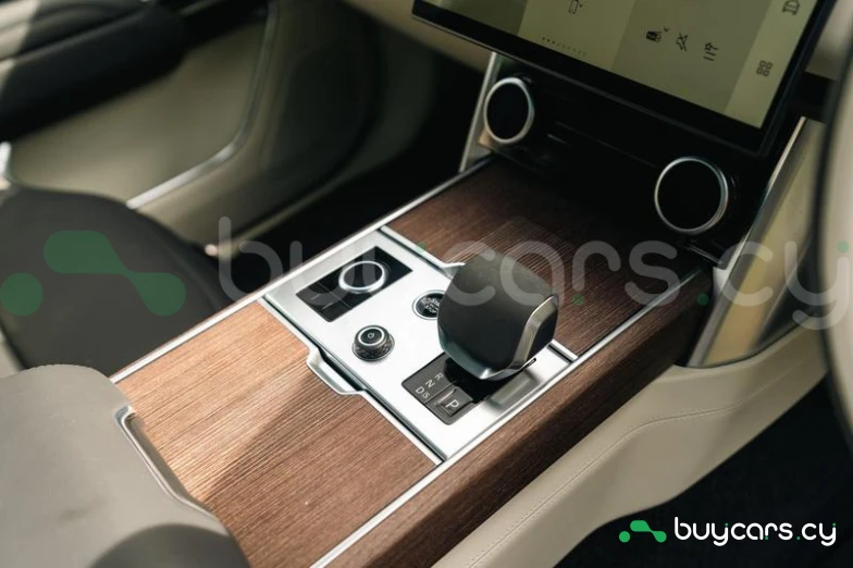 Land Rover Range Rover Серый