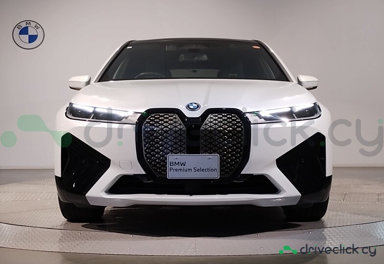 BMW iX White