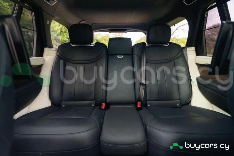 Land Rover Range Rover Серый