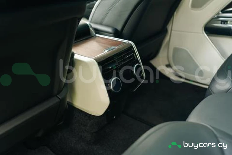 Land Rover Range Rover Серый